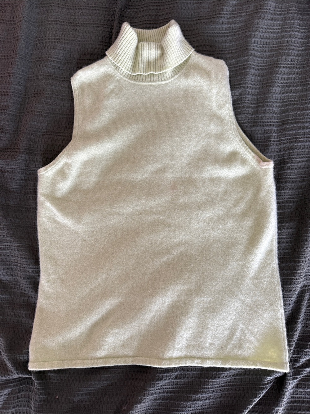 Vintage Lord & Taylor two ply cashmere lime green sleeveless turtleneck sweater